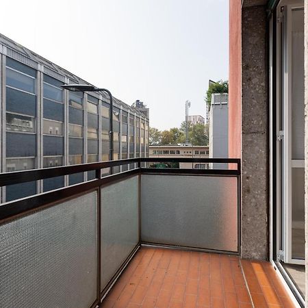 Cagnola Cozy Apartament With Balcony Milano Esterno foto