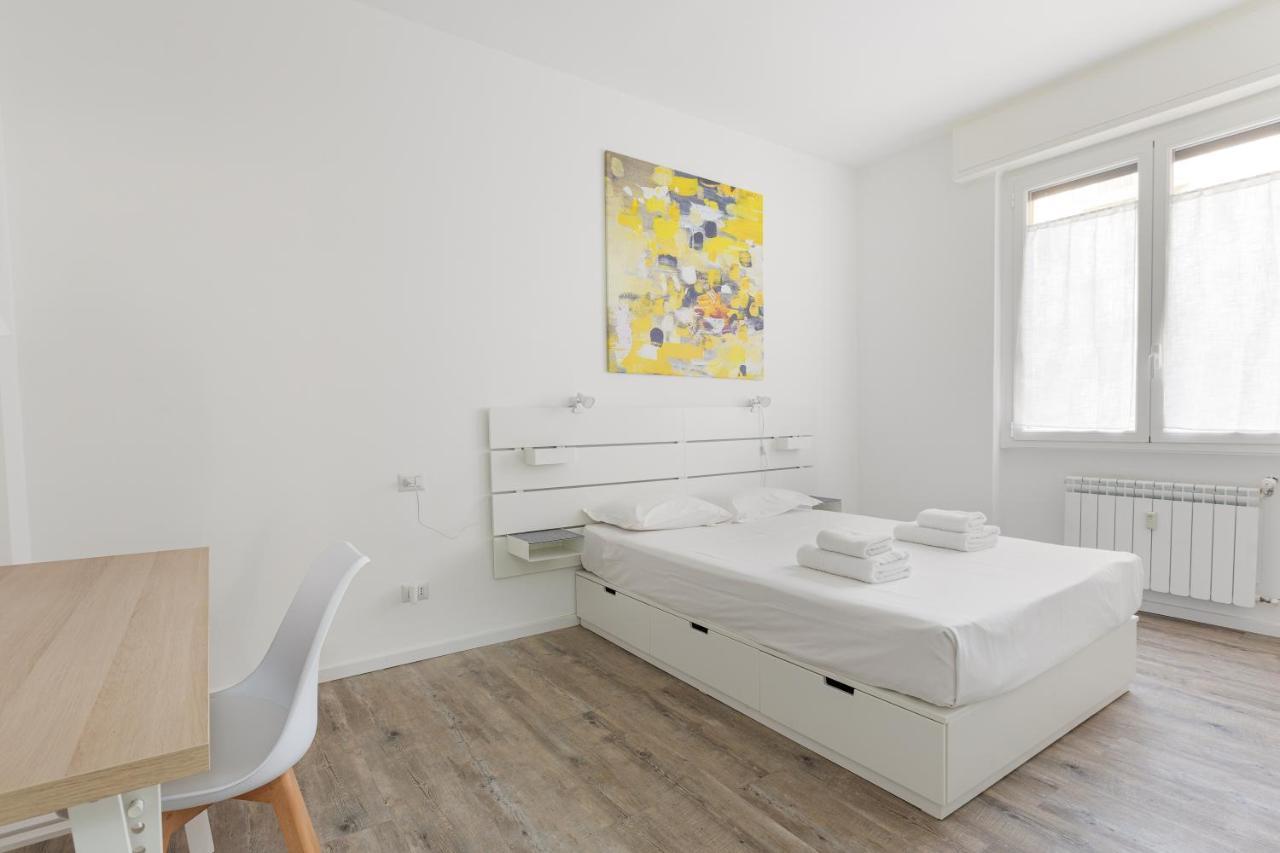 Cagnola Cozy Apartament With Balcony Milano Esterno foto